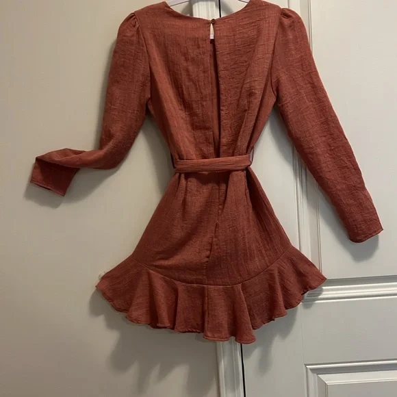 Open back cocktail dress - Picture 6 of 7